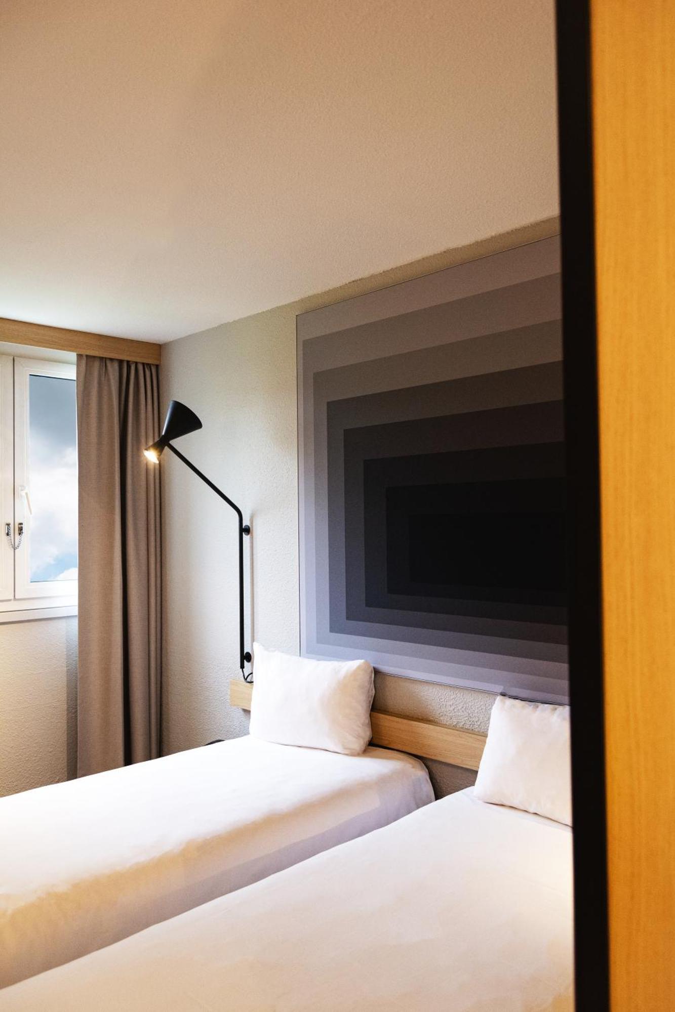 Hotel Ibis Le Mans Est Pontlieue Esterno foto