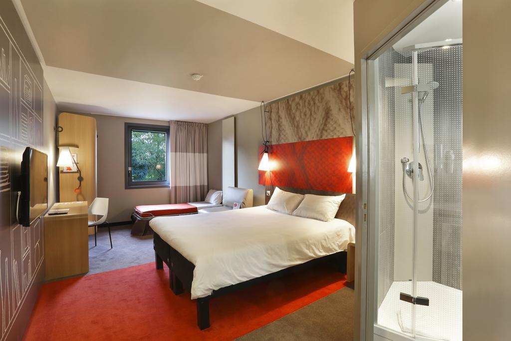 Hotel Ibis Le Mans Est Pontlieue Esterno foto