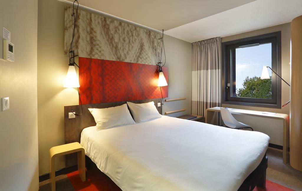Hotel Ibis Le Mans Est Pontlieue Esterno foto