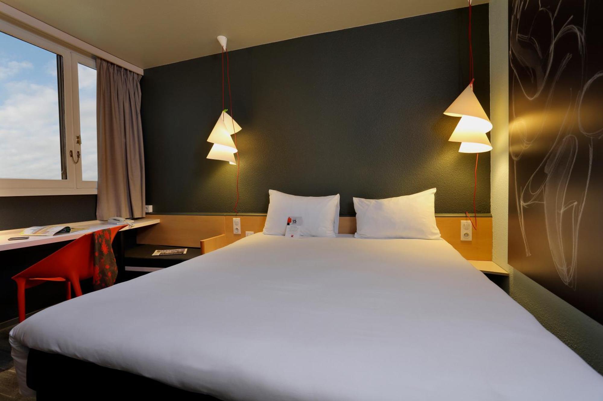 Hotel Ibis Le Mans Est Pontlieue Esterno foto
