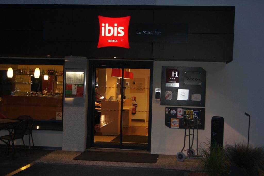 Hotel Ibis Le Mans Est Pontlieue Esterno foto